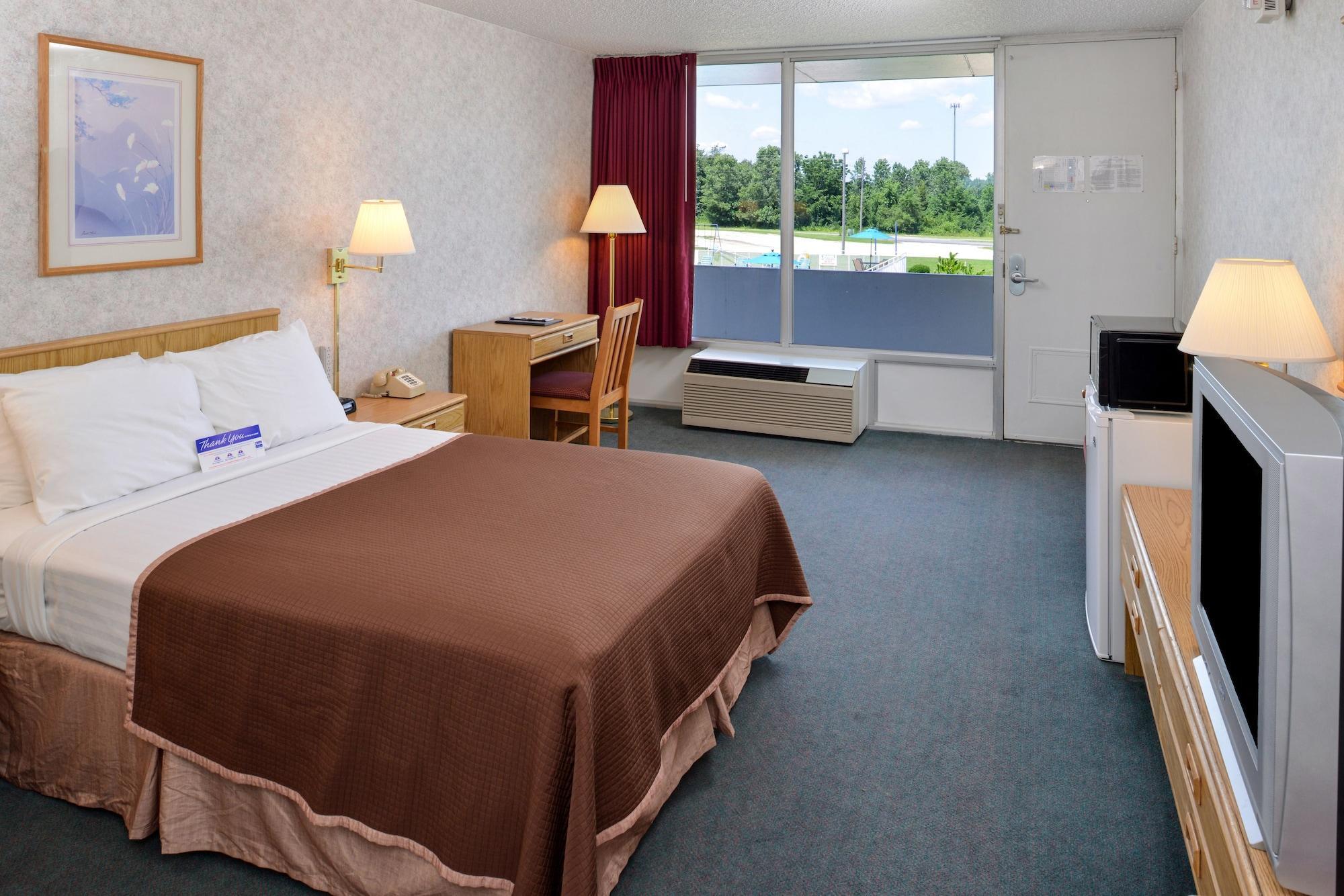 Quality Inn & Suites Vandalia Near I-70 And Hwy 51 Exteriör bild