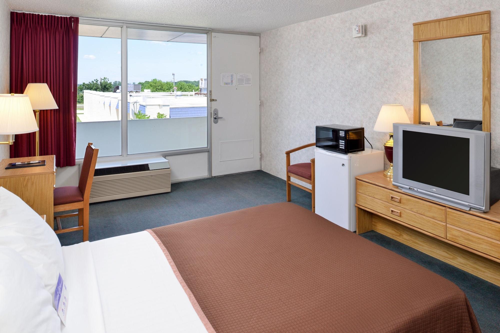 Quality Inn & Suites Vandalia Near I-70 And Hwy 51 Exteriör bild