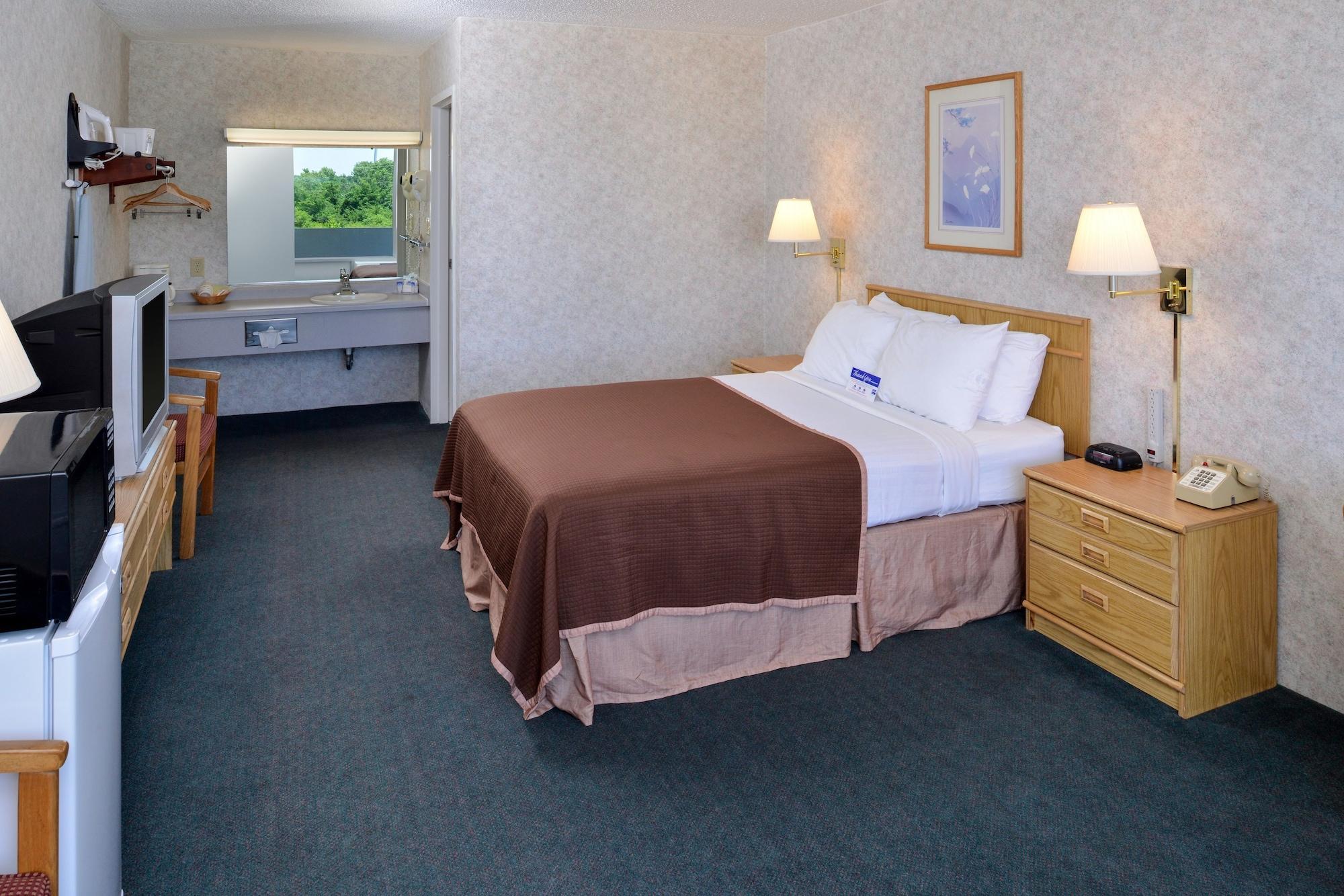 Quality Inn & Suites Vandalia Near I-70 And Hwy 51 Exteriör bild