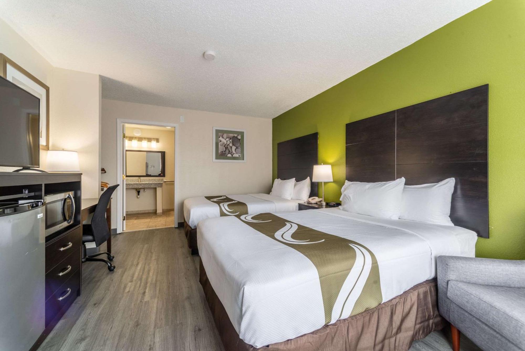 Quality Inn & Suites Vandalia Near I-70 And Hwy 51 Exteriör bild