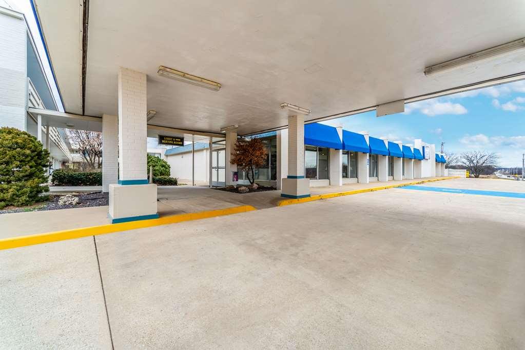 Quality Inn & Suites Vandalia Near I-70 And Hwy 51 Exteriör bild